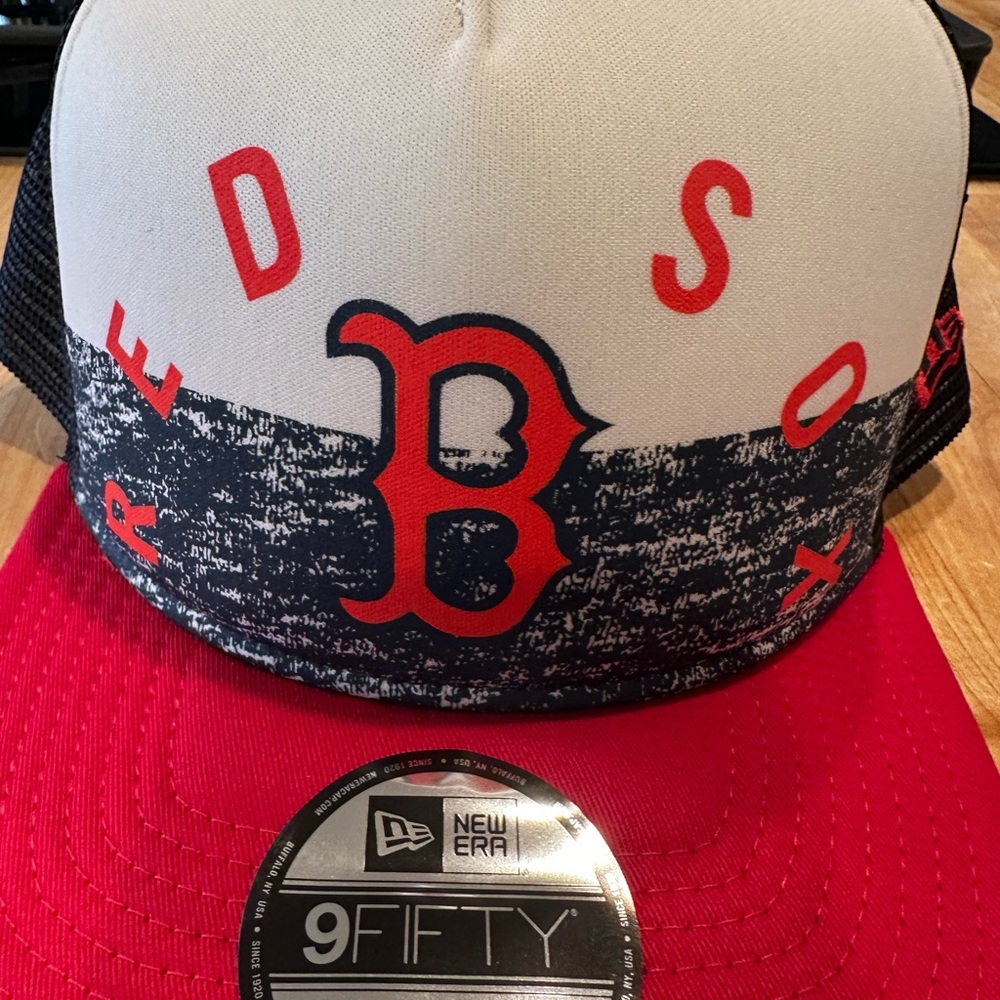 Boston Red Sox 9 Fifty - Genuine Merchandise Black Mesh Cap